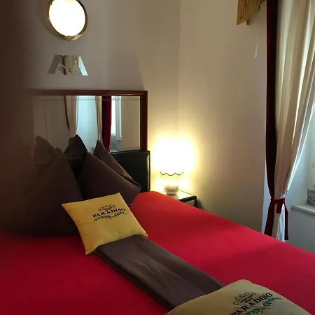 Apartment Paradiso
