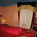 Apartment Paradiso